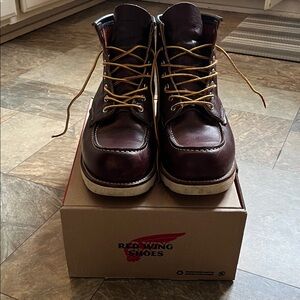 Red Wing Boots Classic Moc Heritage #8138 Men’s size 11